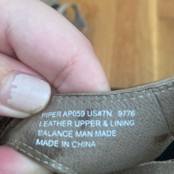 Abeo floral Cut Leather Heel Sandal - Picture 4 of 4